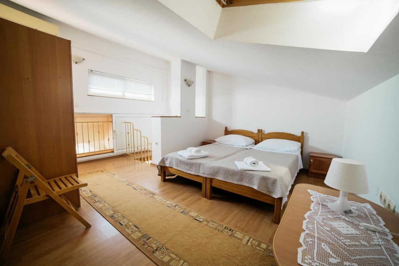 Apartment Selce 5206A エクステリア 写真